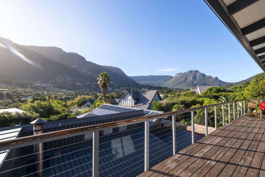 5 Bedroom Property for Sale in Oakhurst Estate Western Cape